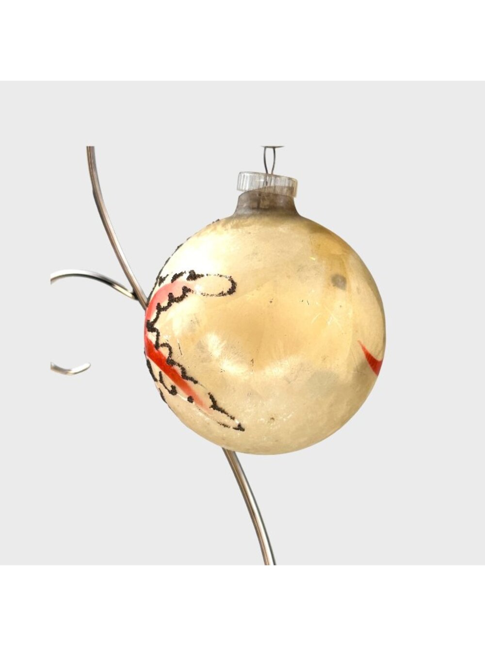 Vintage West Germany Glass Ball Ornaments Set Of 2 Hand-Painted Red & Gold Holid - Picture 3 of 9